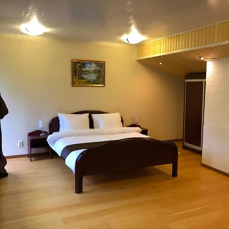 Loma-asunnot Grand House In The Forest *